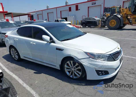 2015 Kia Optima Sx z USA, uszkodzony, nr VIN 5XXGR4A64FG413139